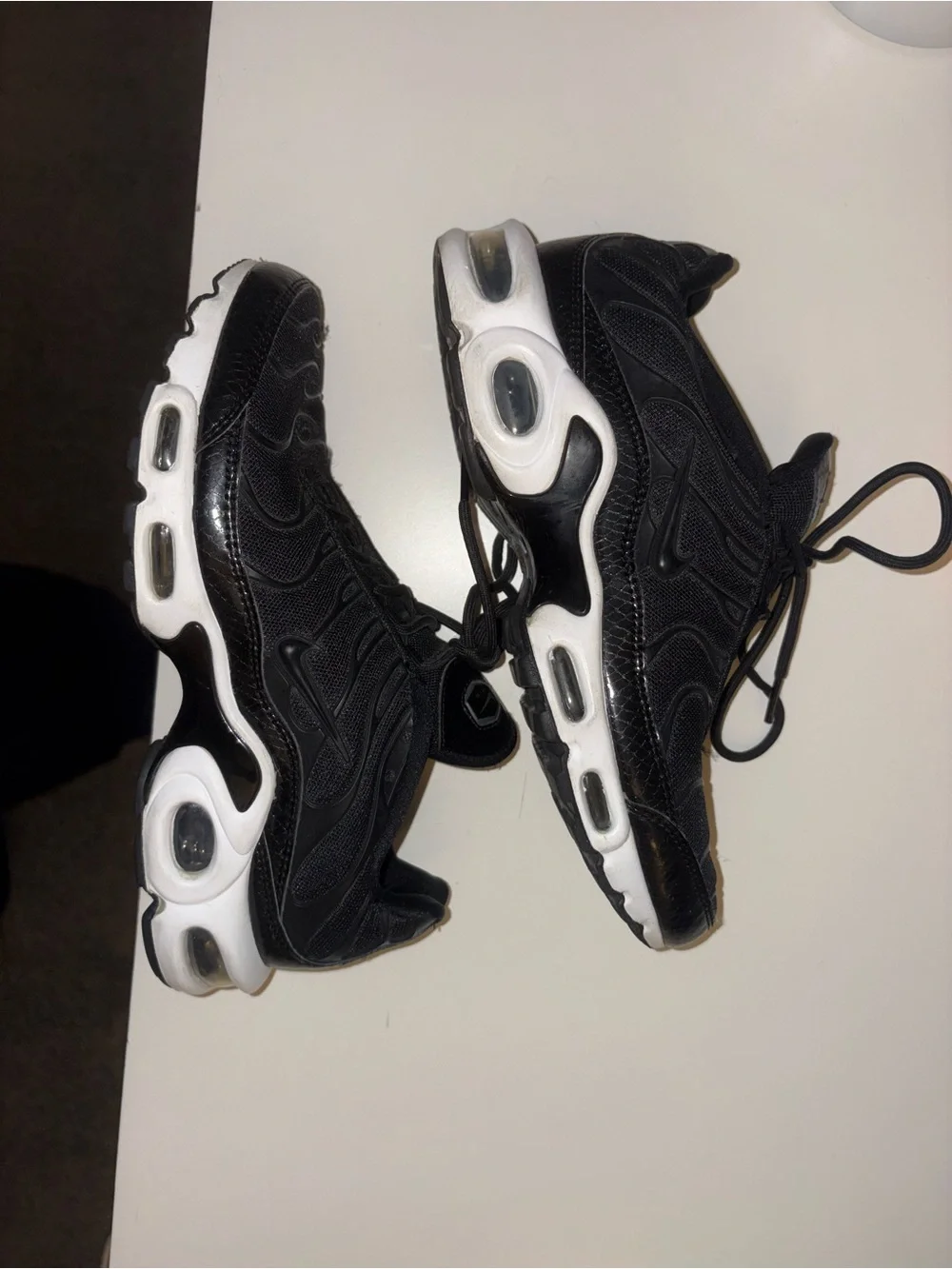 Nike Air Max Plus TN Black White Sneakers